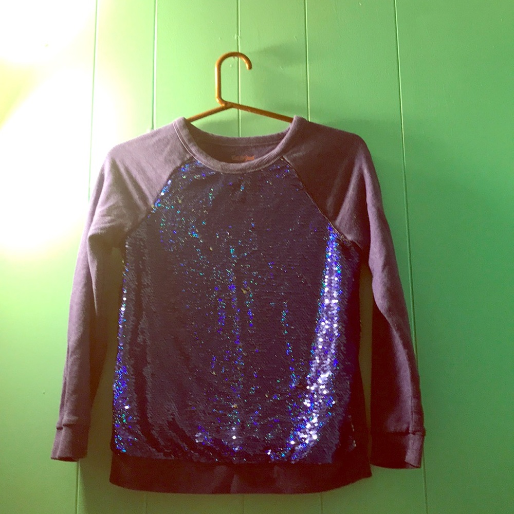 A girls blue shirt